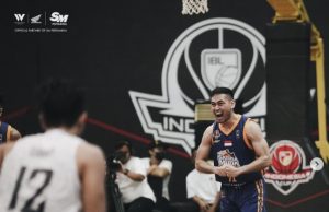 Bola Basket: Satria Muda Pertamina Jadi Juara Grup Kalahkan Evos