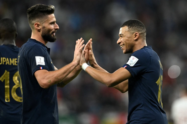 Timnas Perancis setelah mengalahkan Inggris di Piala Dunia 2022 Qatar (dok. Al-Jazeera).